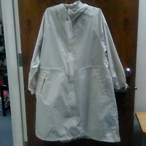 Uniqlo Jackets Coats Womens Blocktech Half Coat Poshmark - Main Image